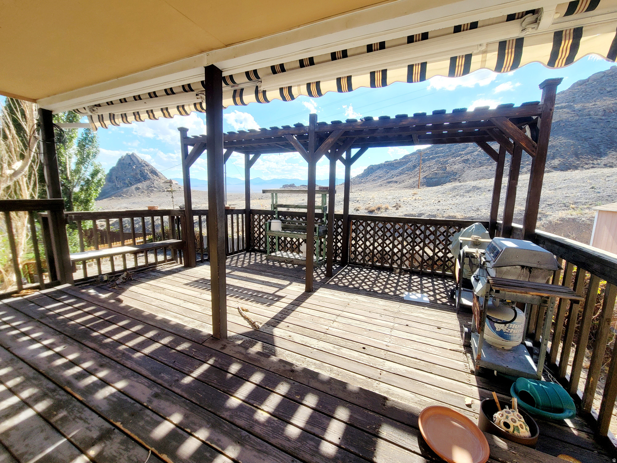 main property photo 32
