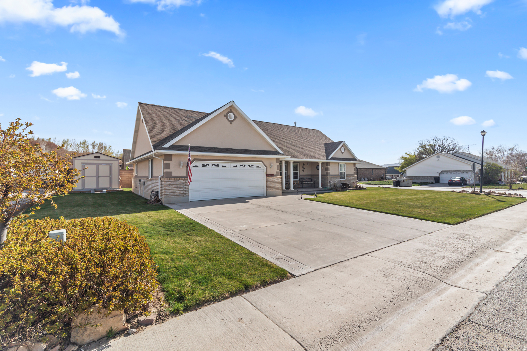 main property photo 29