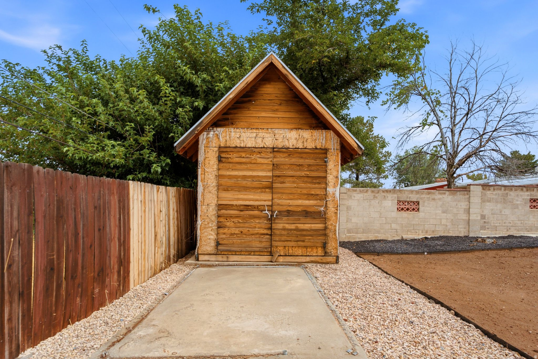 main property photo 39
