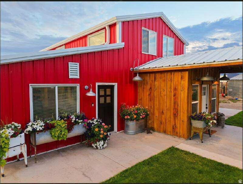 main property photo 51