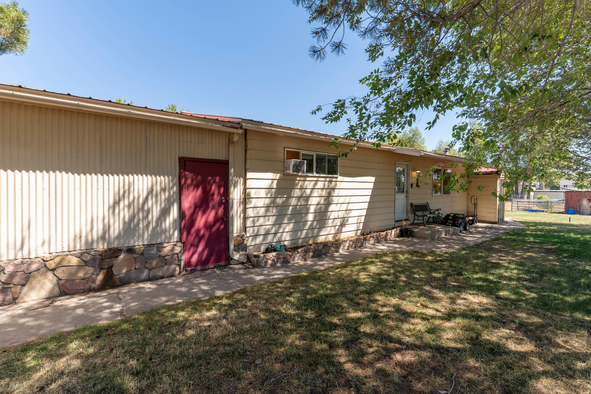 main property photo 0