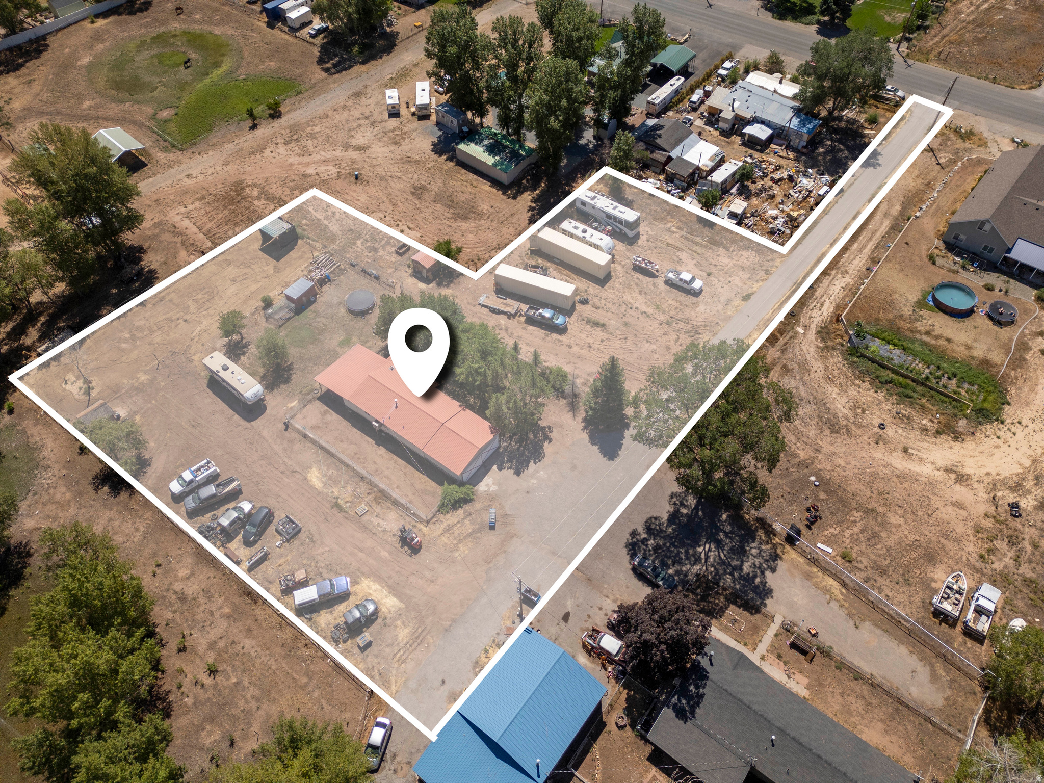 main property photo 18