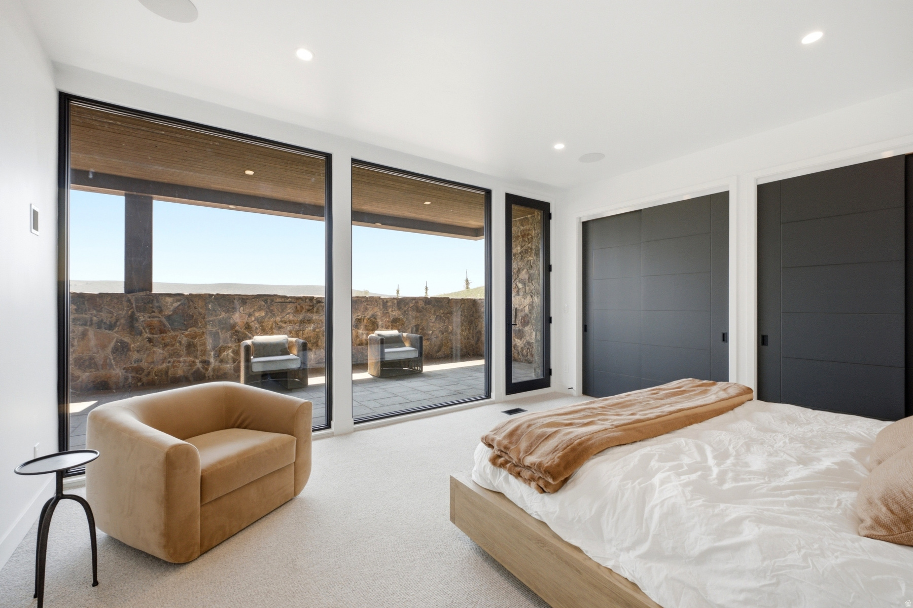 main property photo 60