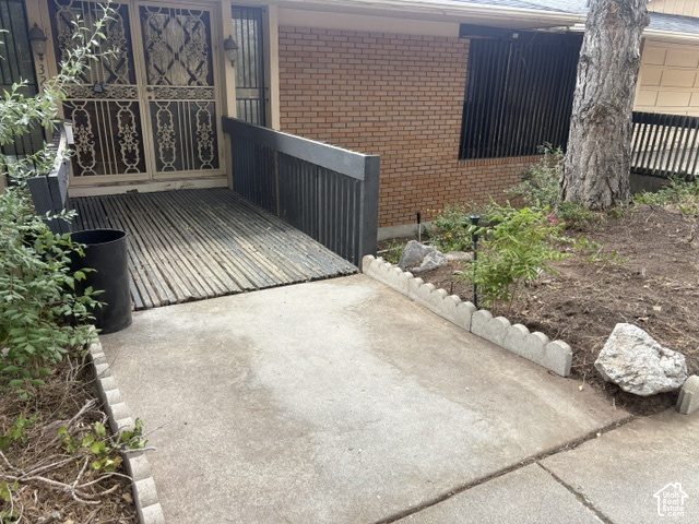 property viewer photo 3