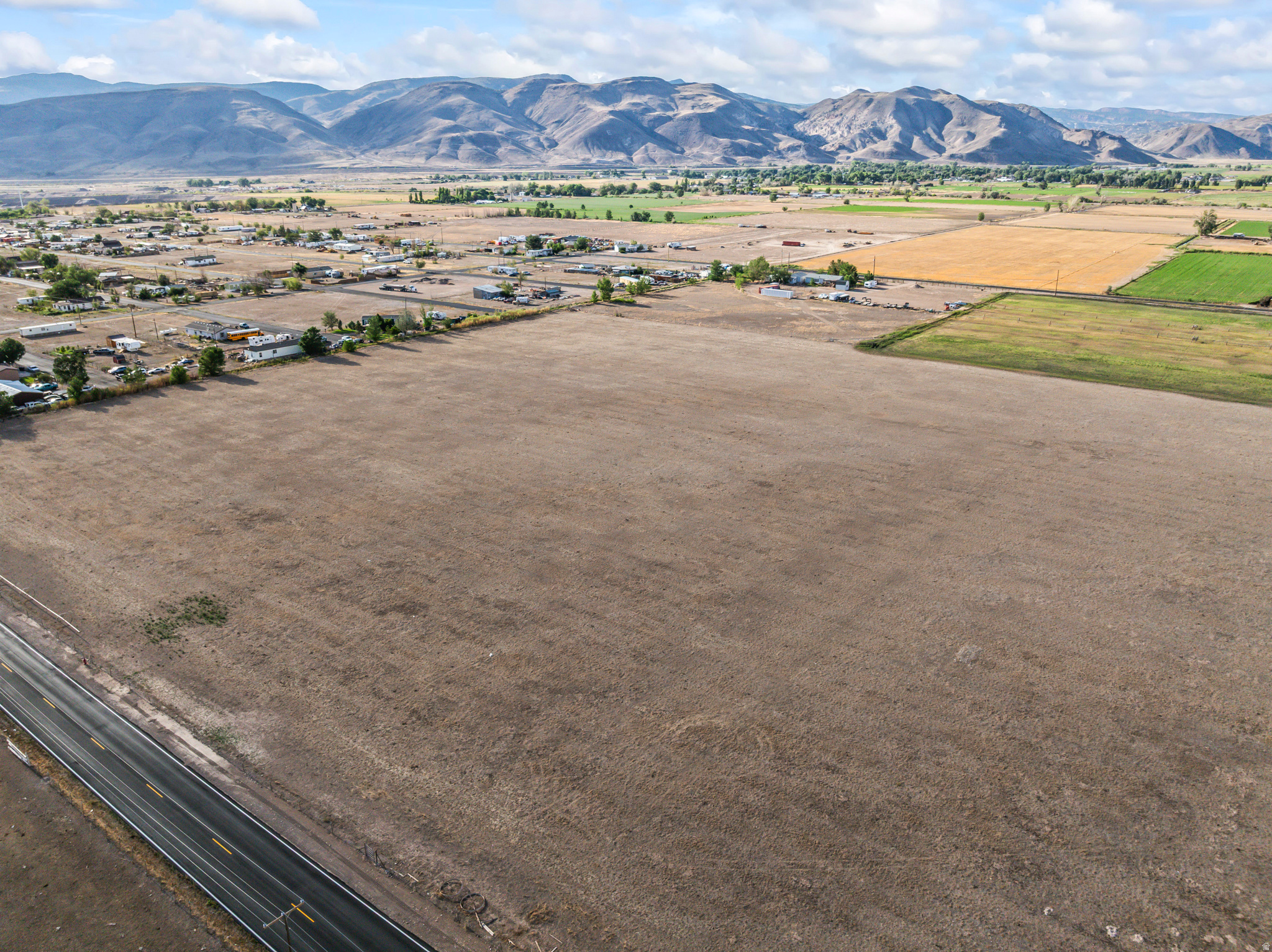 main property photo 12