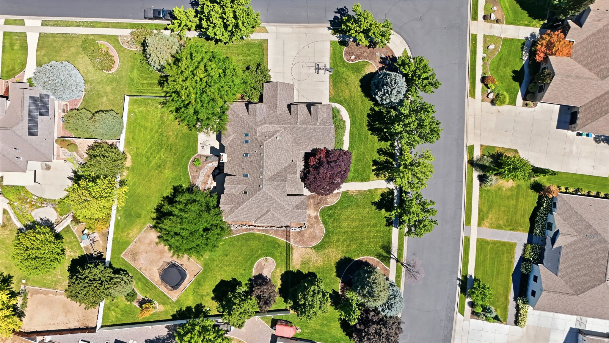 main property photo 59