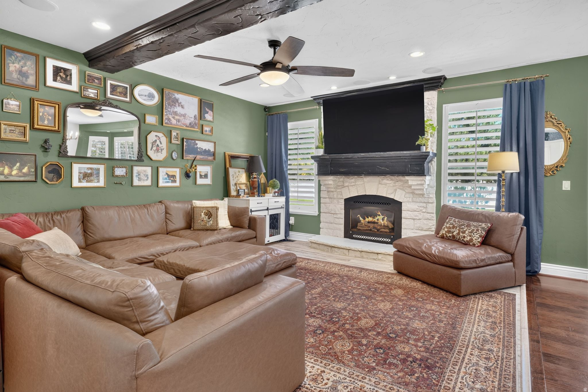 main property photo 8
