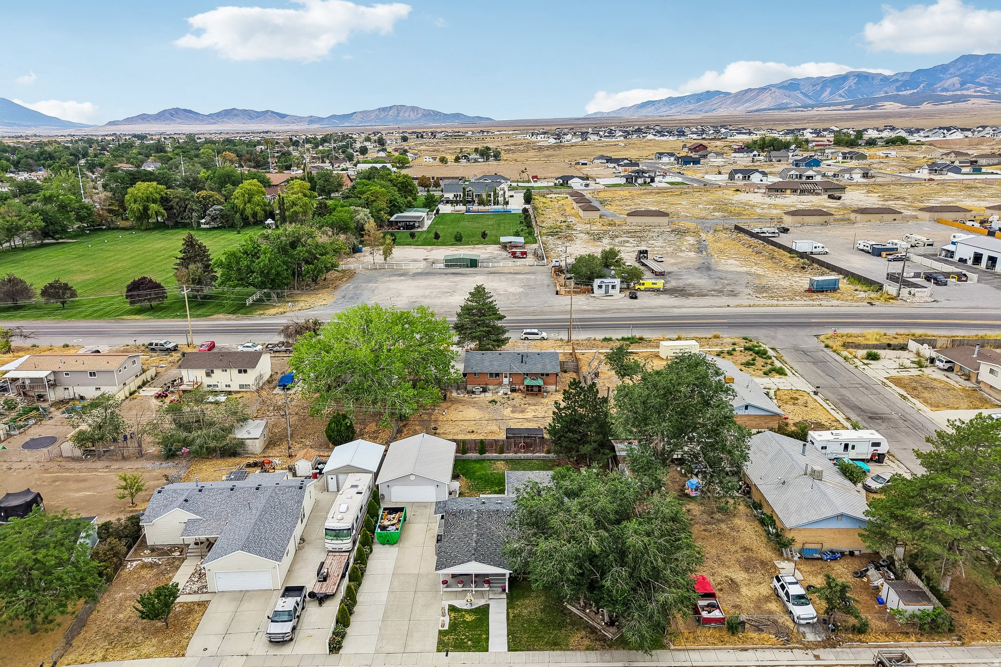 main property photo 38