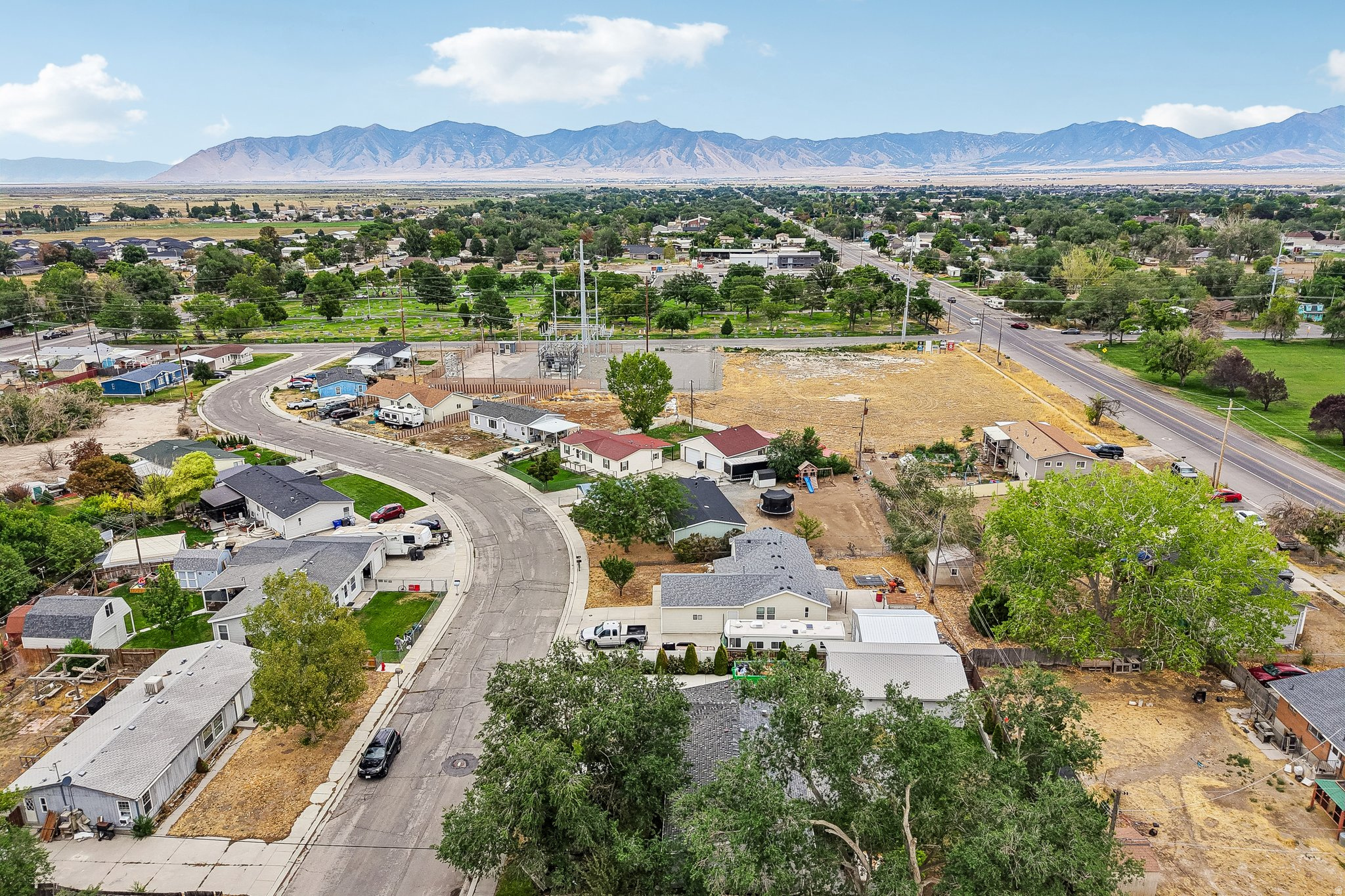 main property photo 40