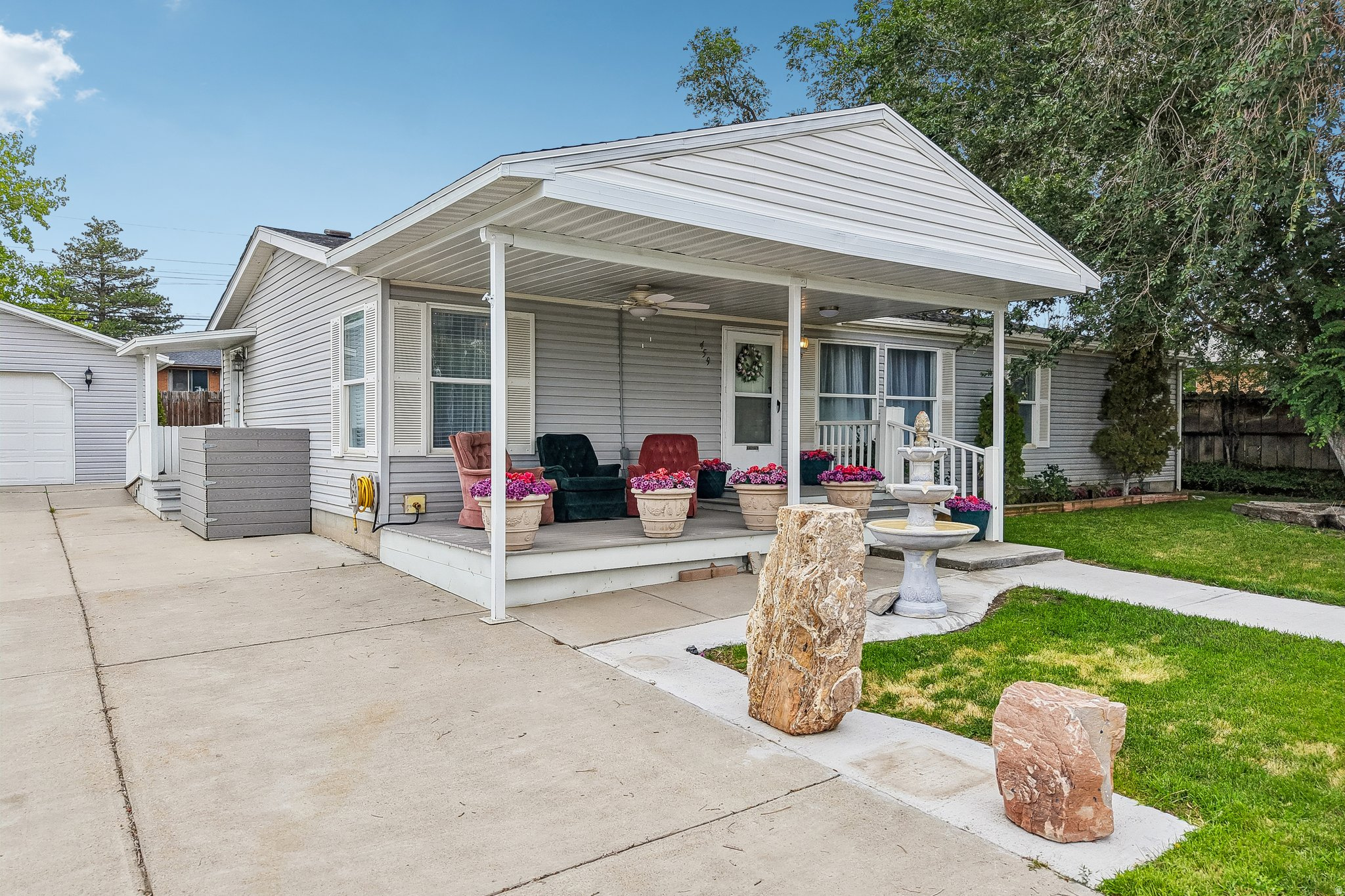 main property photo 45