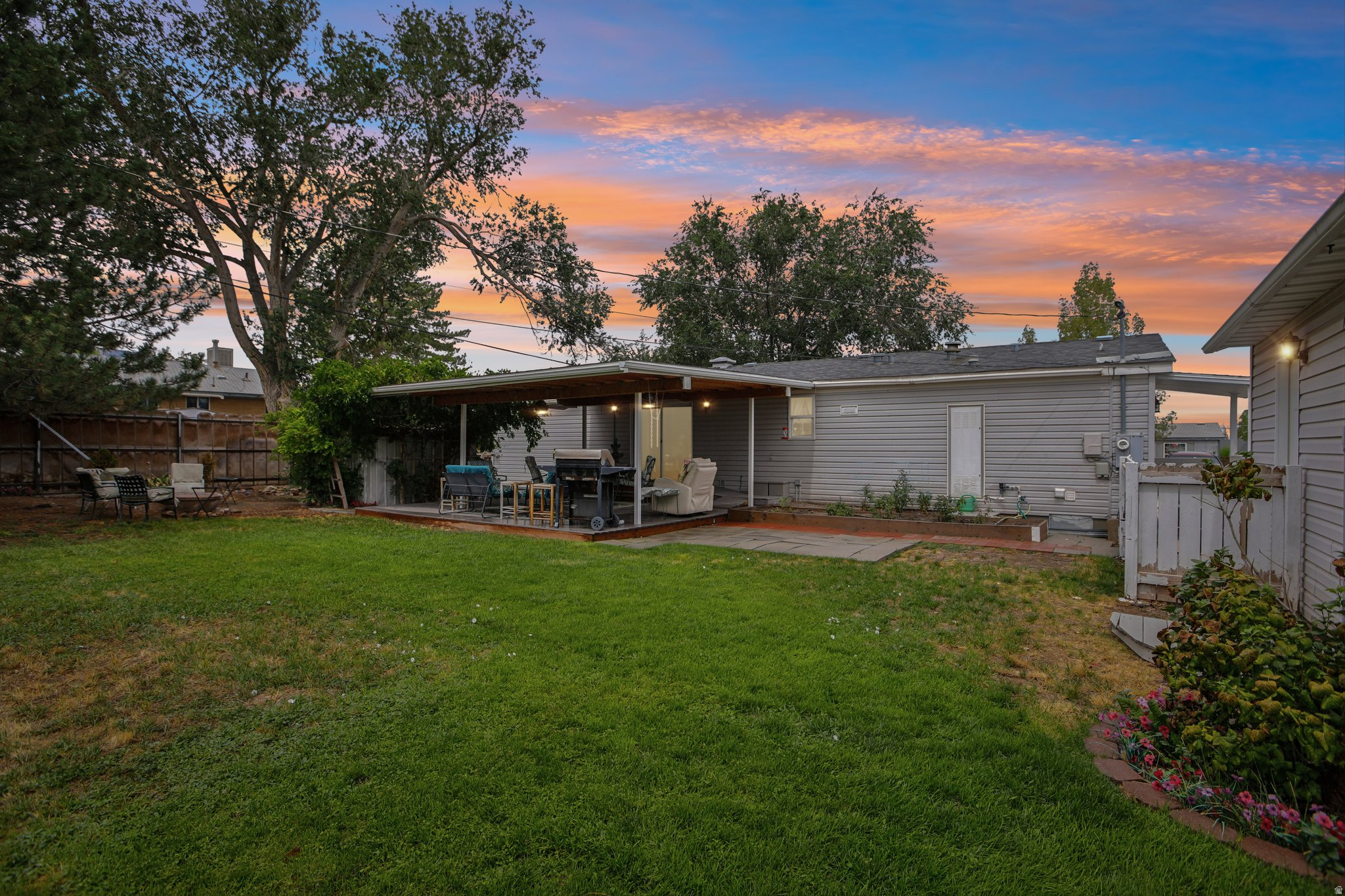 main property photo 51