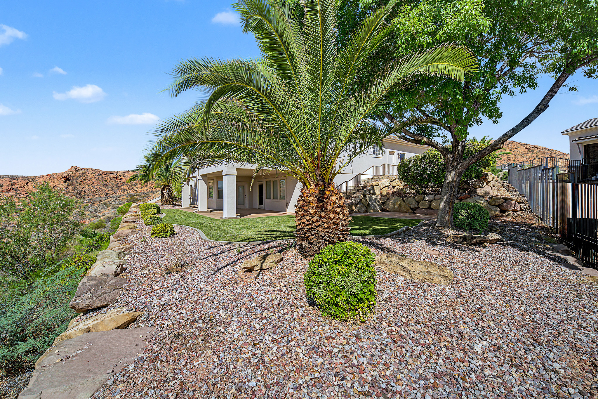 main property photo 11