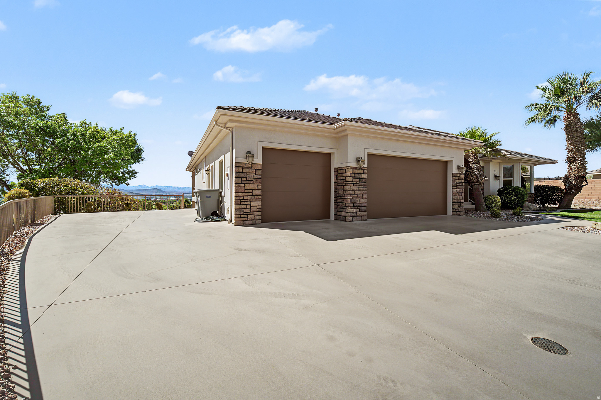 main property photo 74