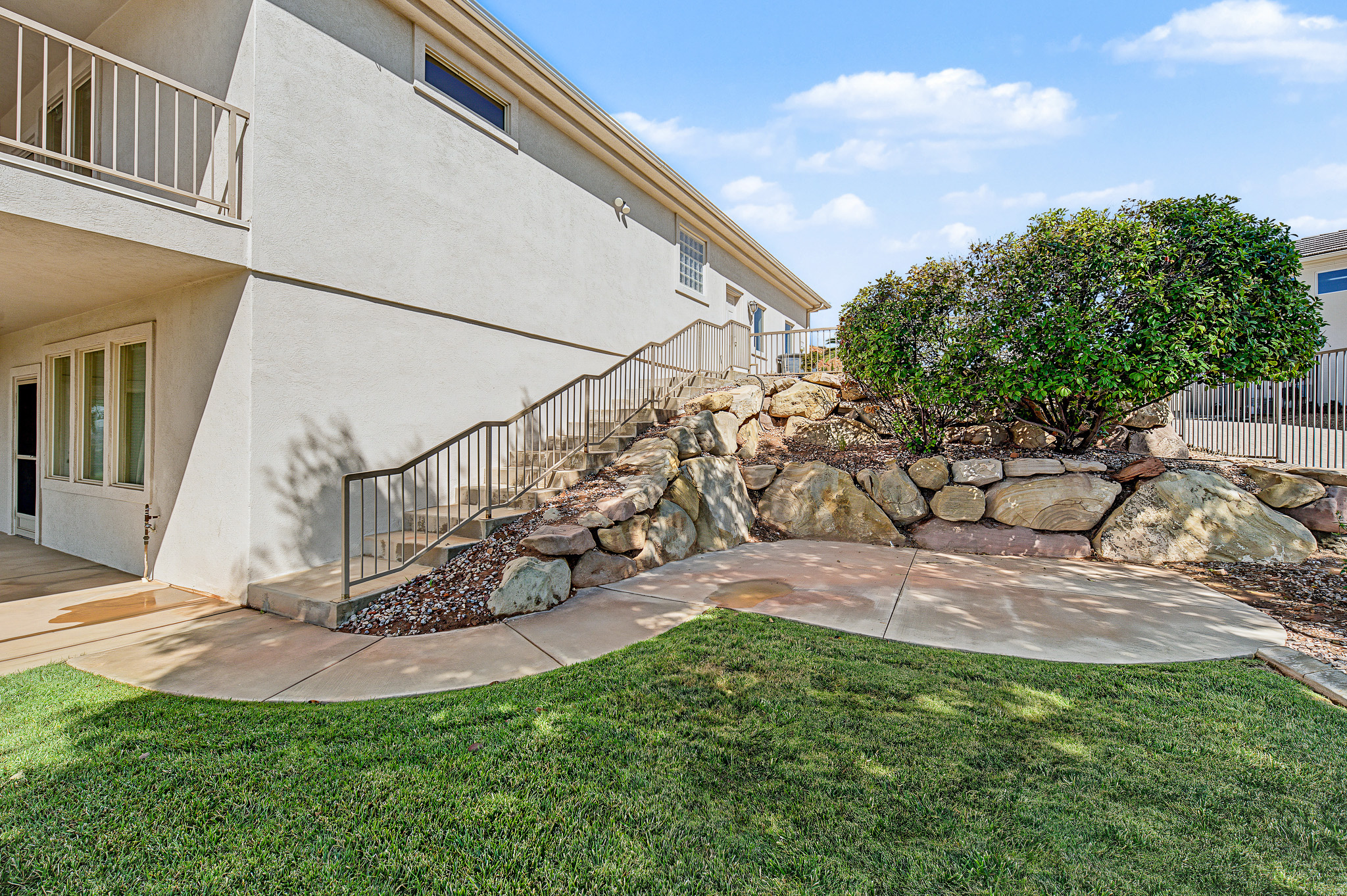 main property photo 75
