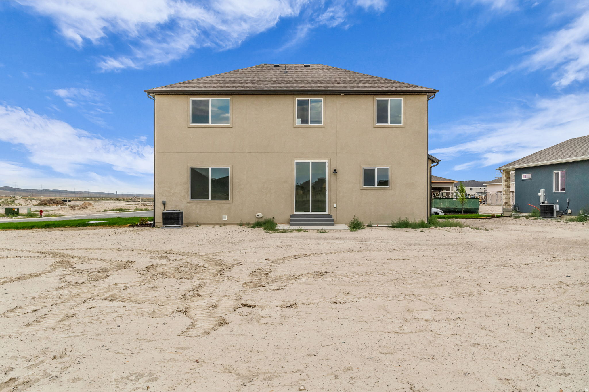 main property photo 20