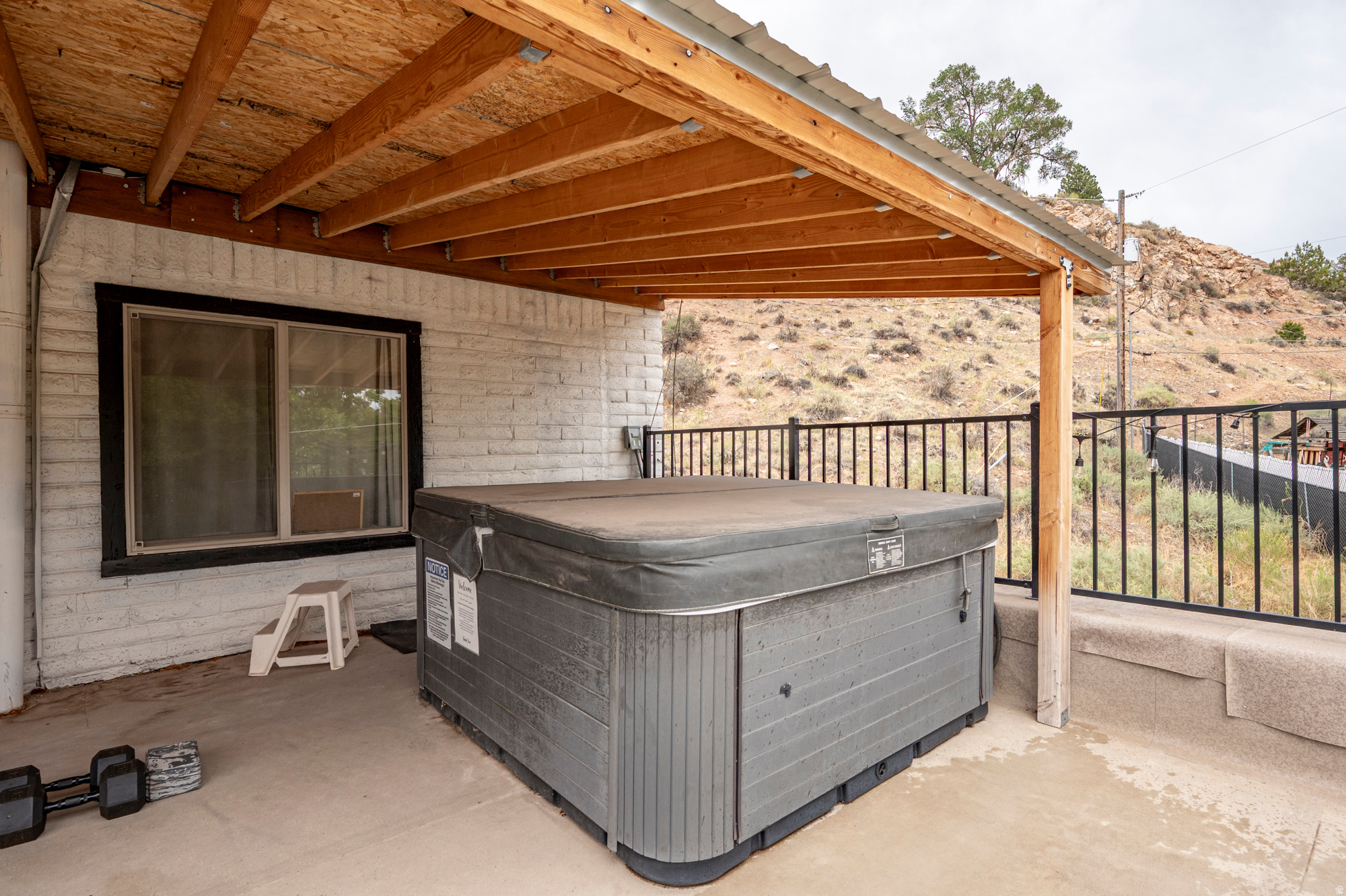 main property photo 33