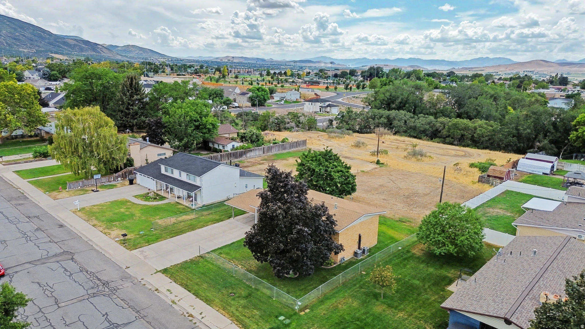 main property photo 18