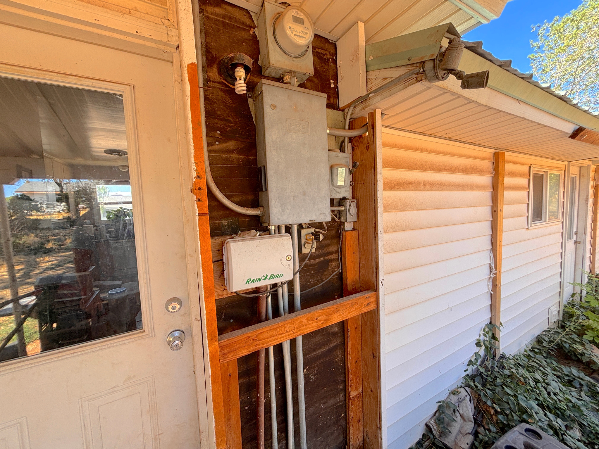main property photo 30