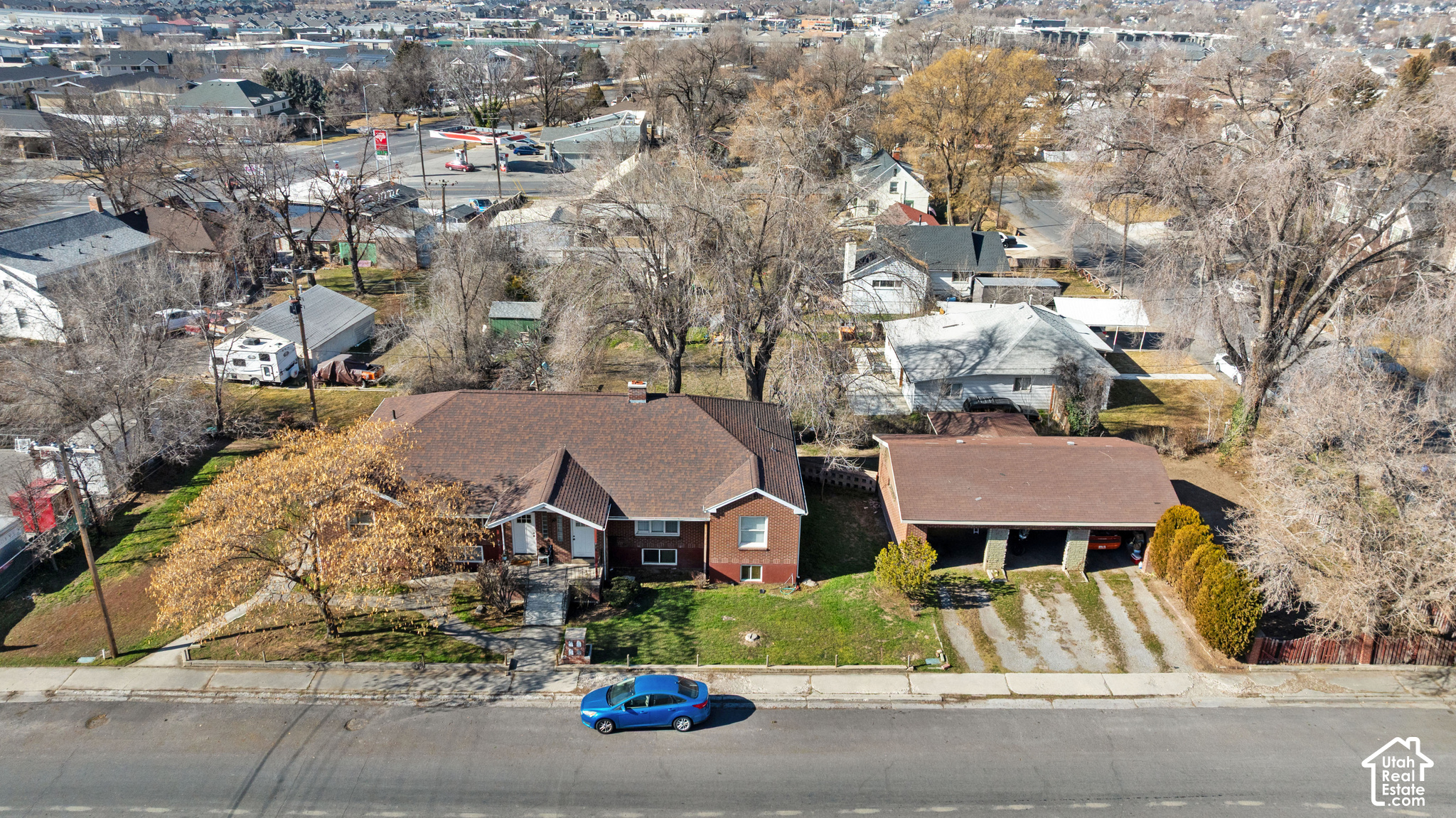 main property photo 34
