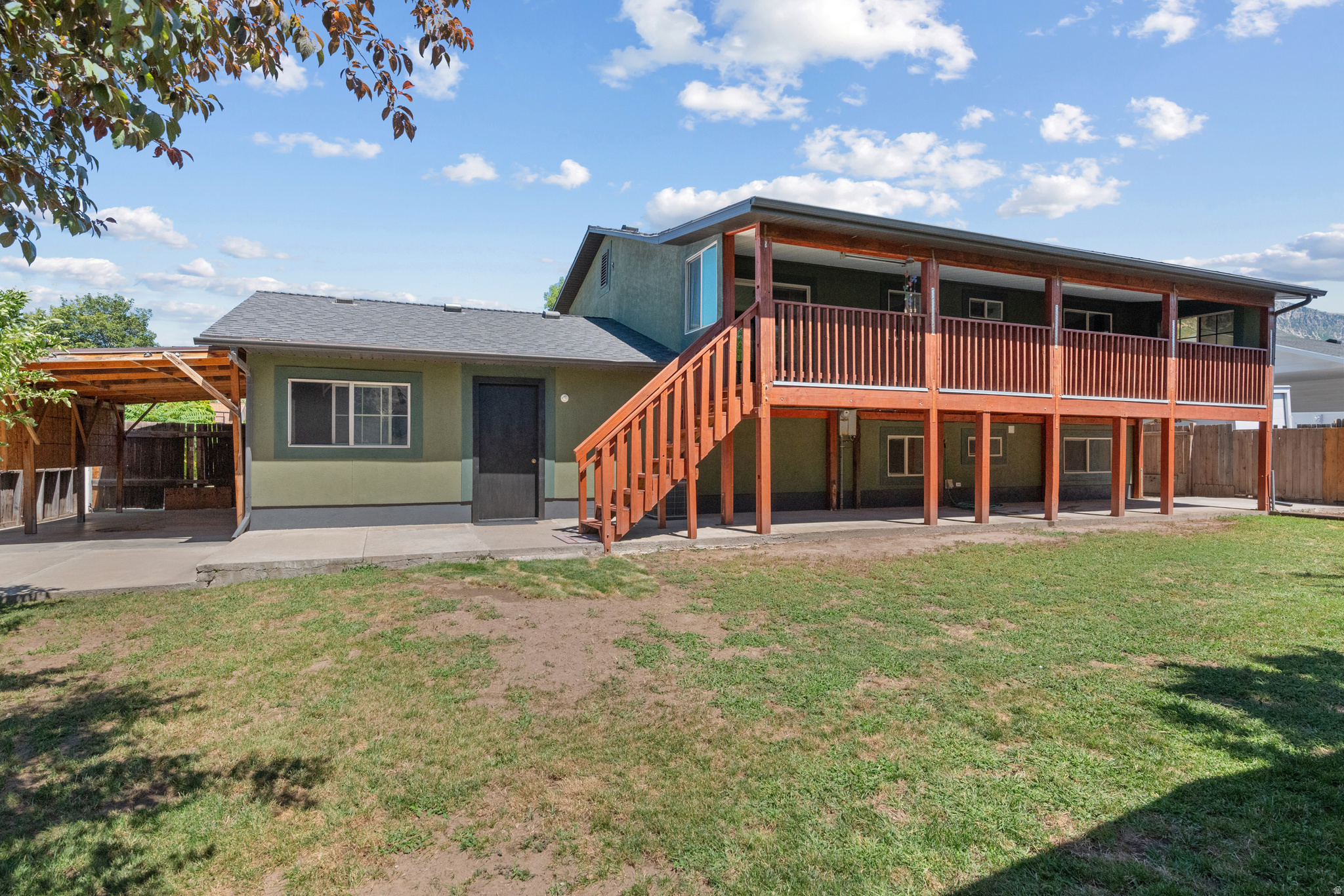 main property photo 23