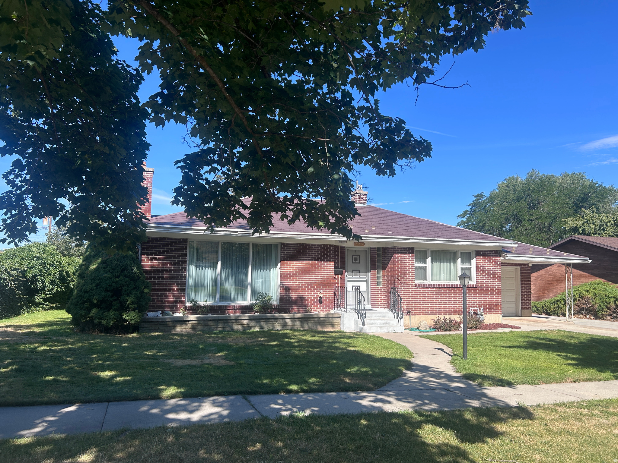 main property photo 0