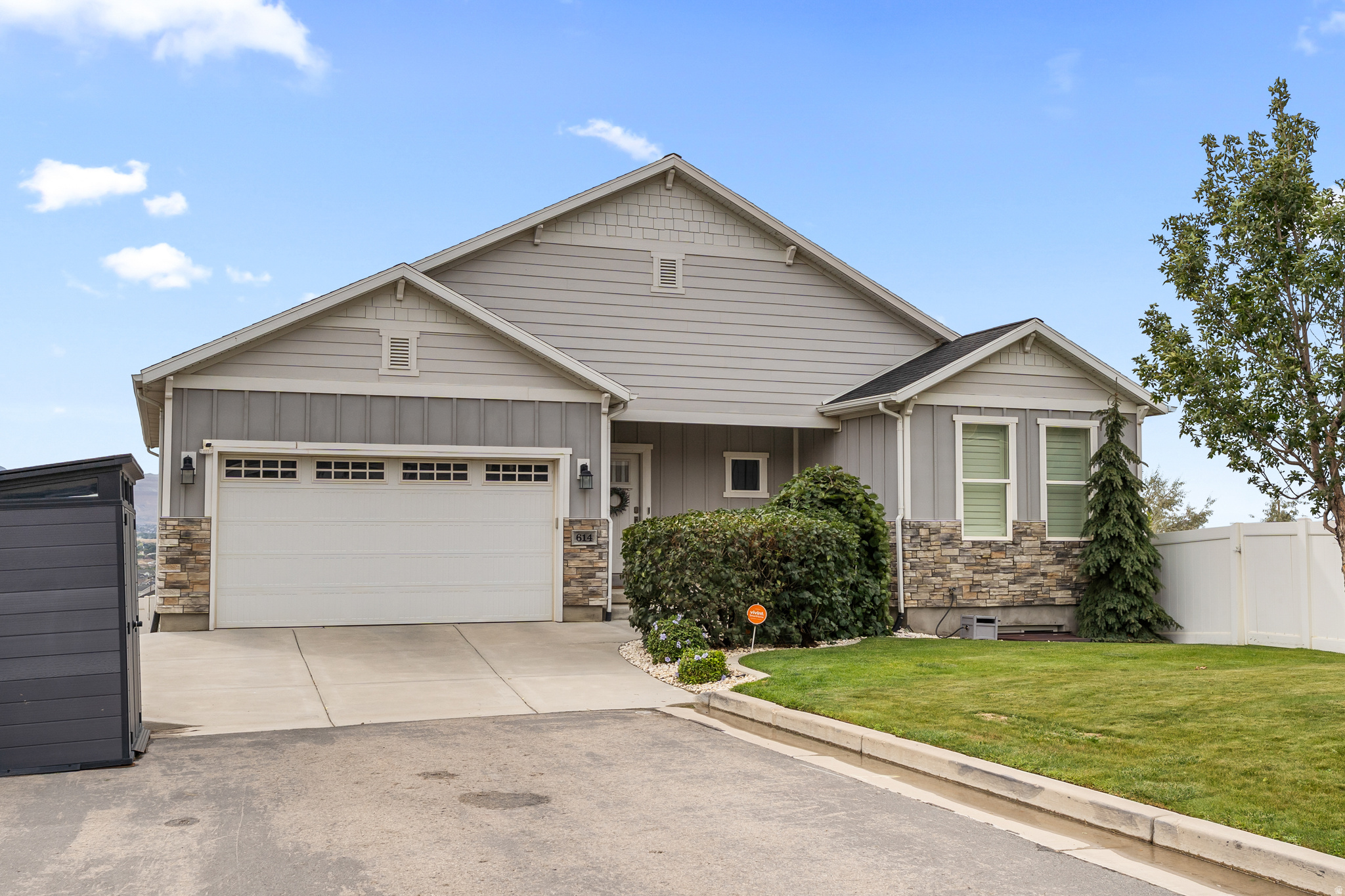 main property photo 0