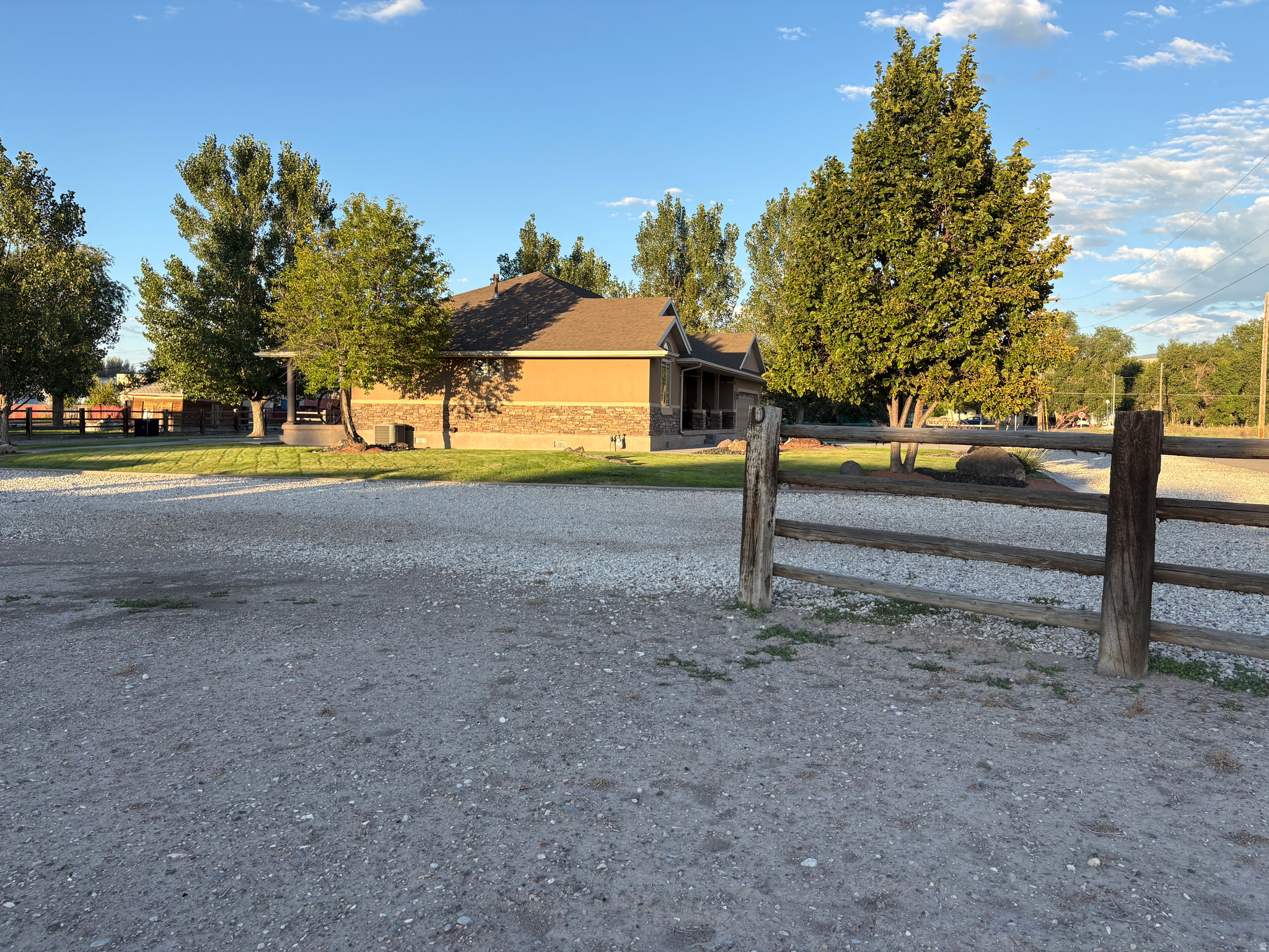 main property photo 31