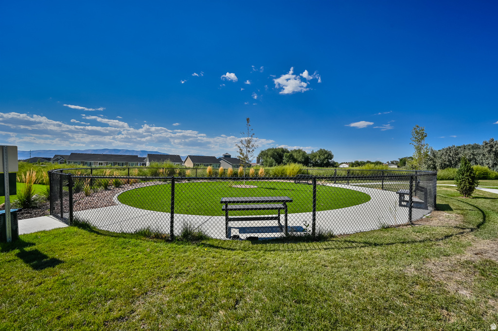 main property photo 19