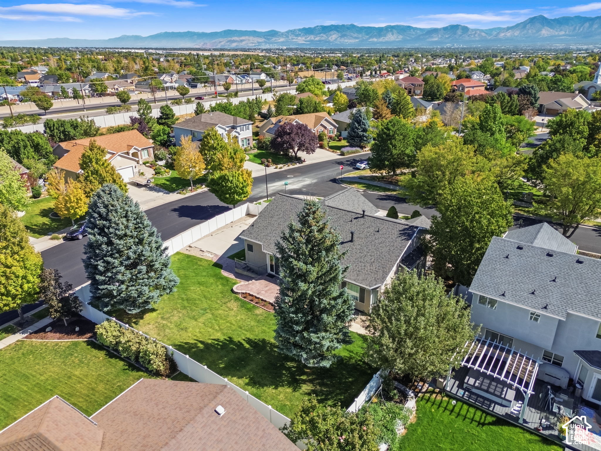 main property photo 48