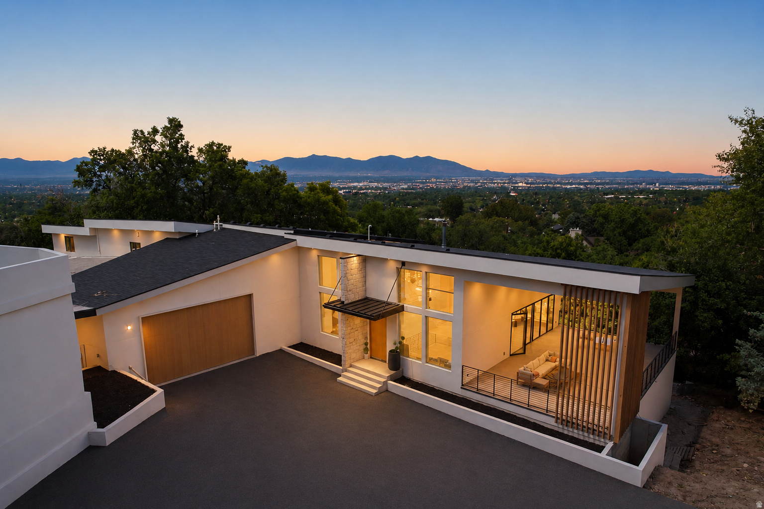 main property photo 0
