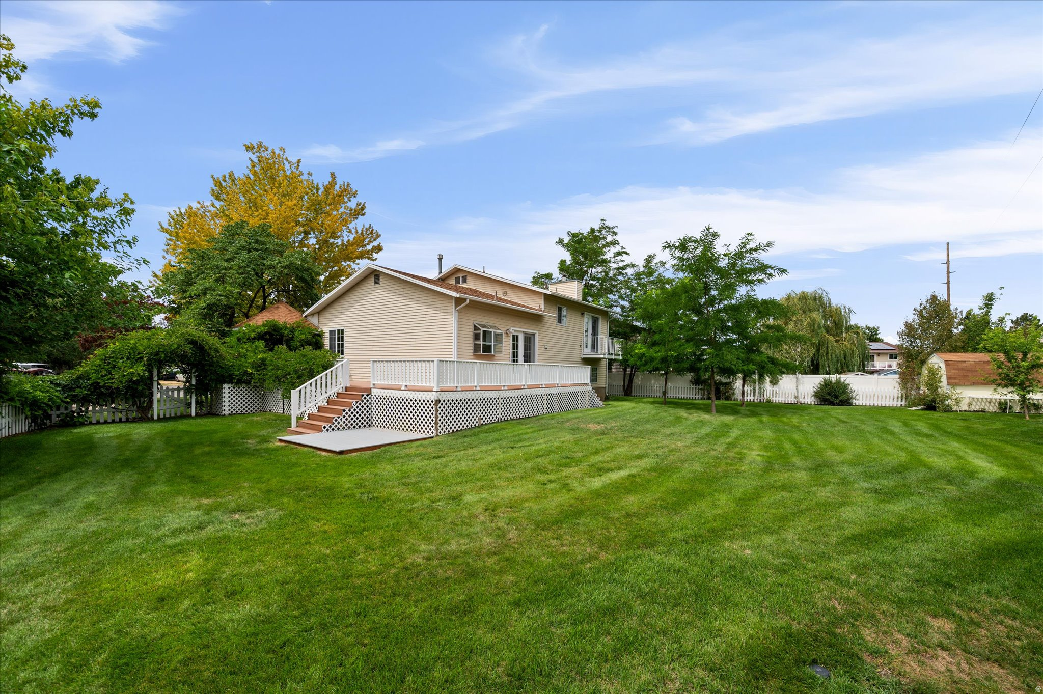 main property photo 39