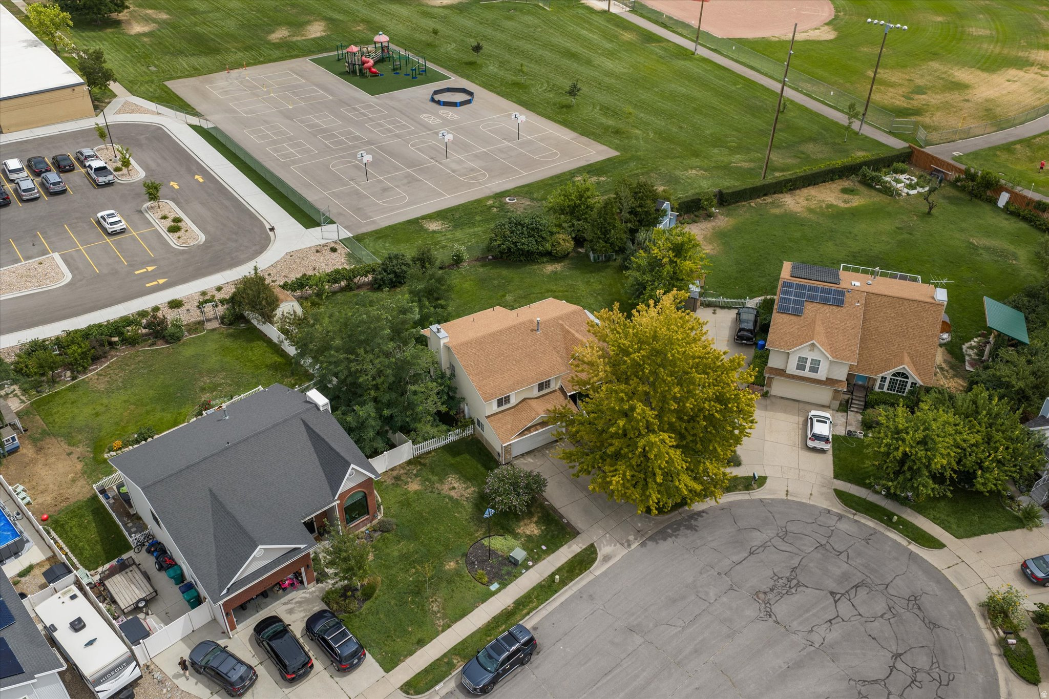 main property photo 45