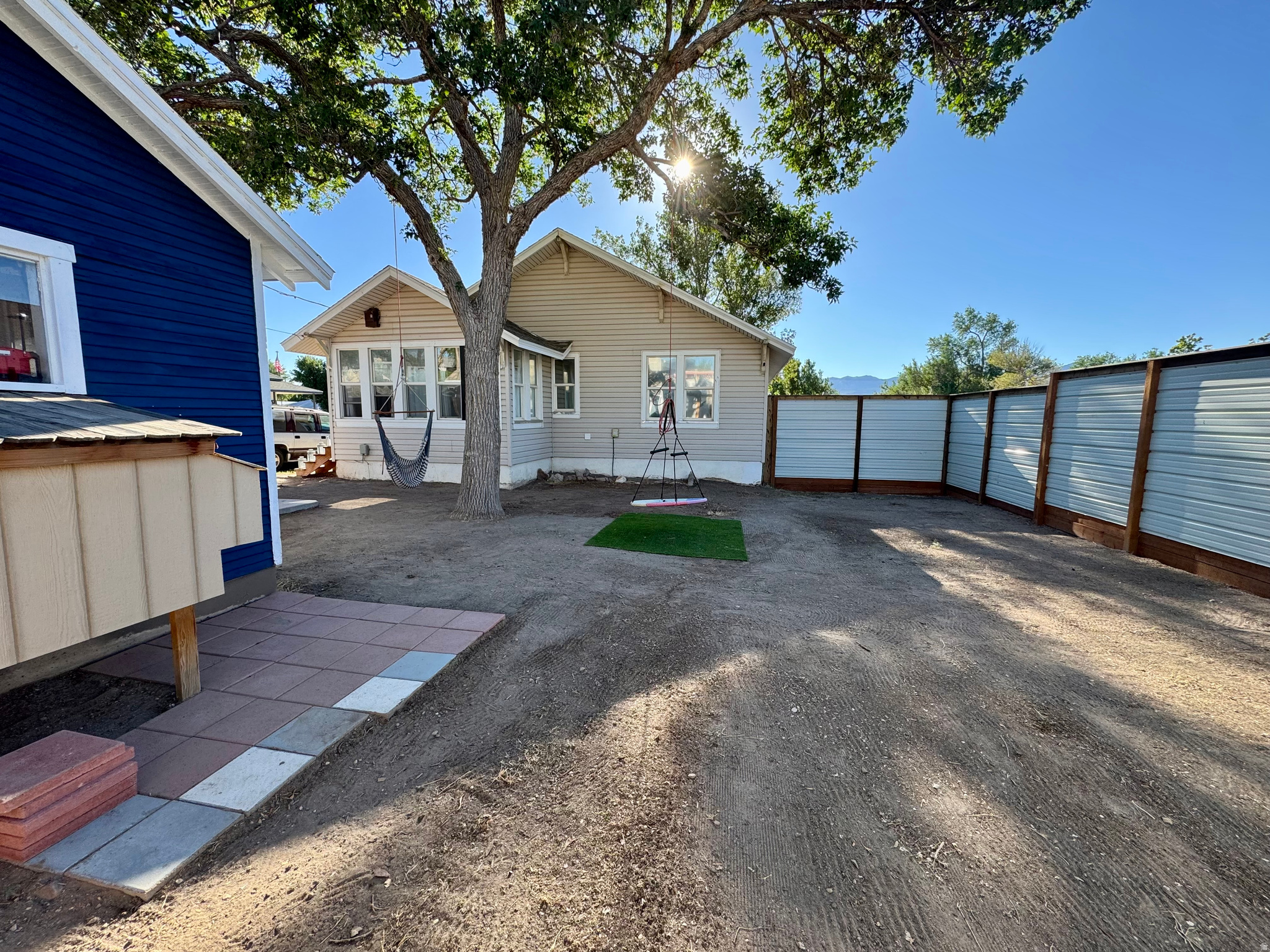 main property photo 50