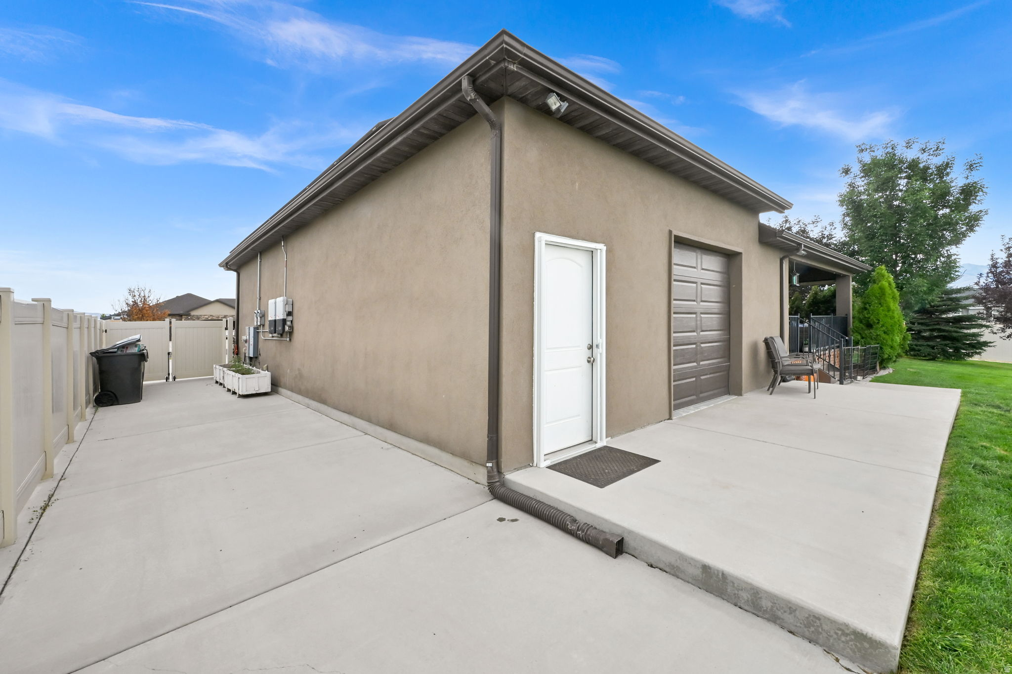 main property photo 53