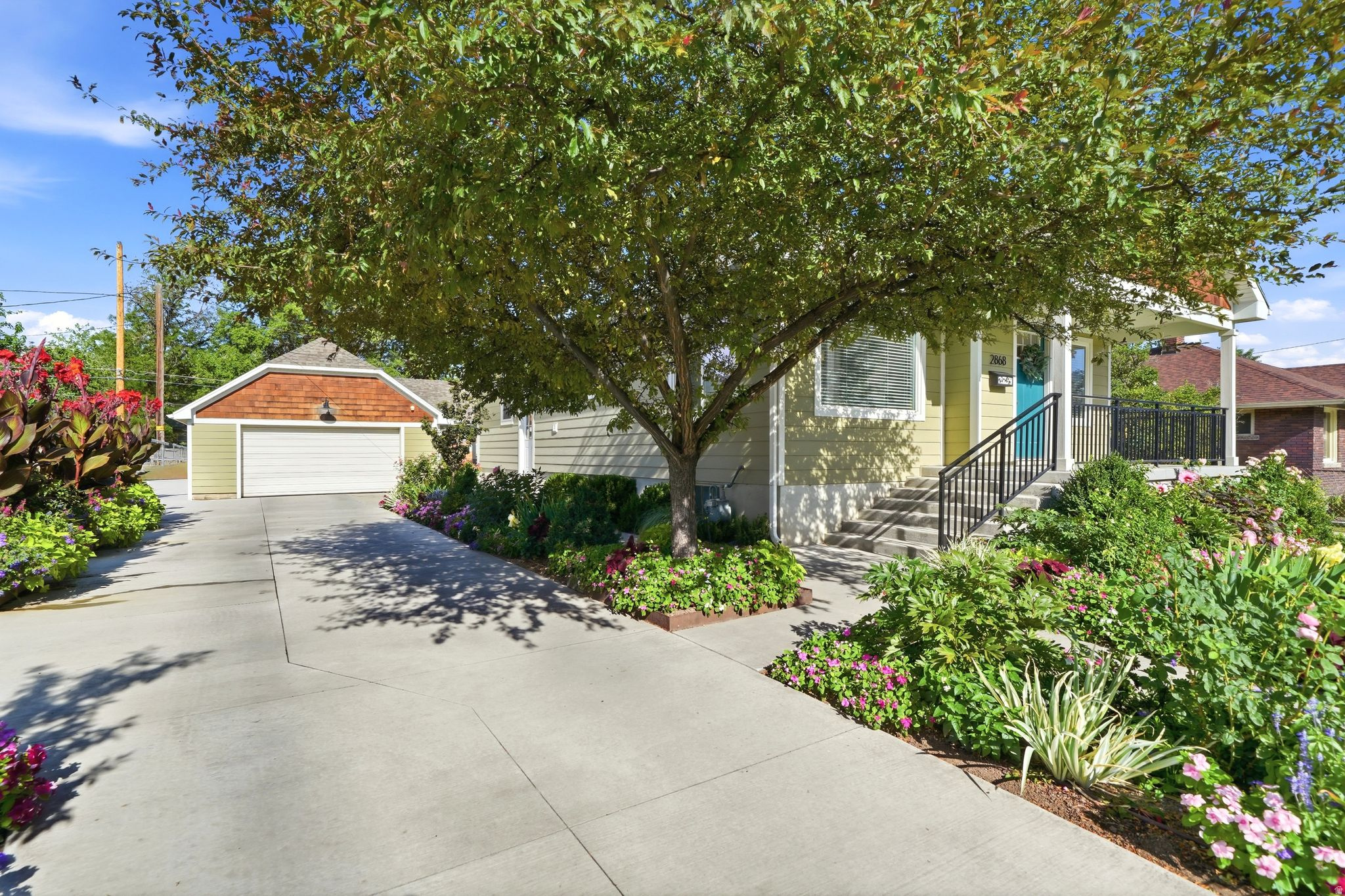 main property photo 22