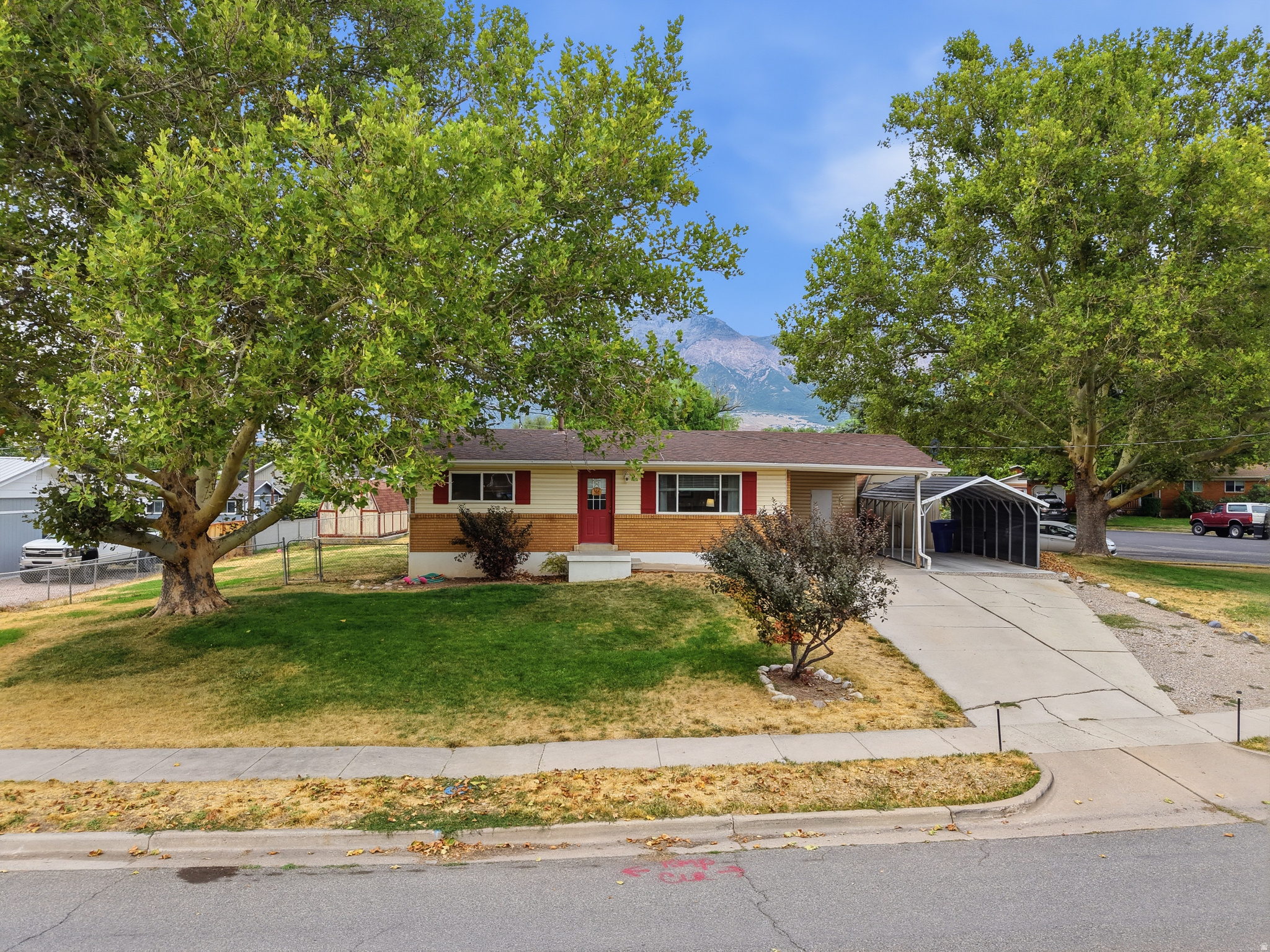 main property photo 0