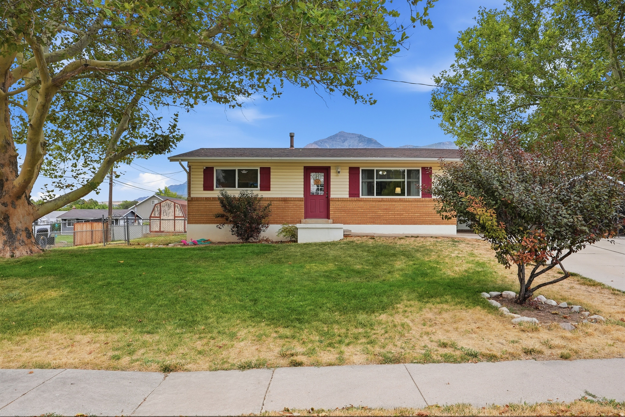 main property photo 29