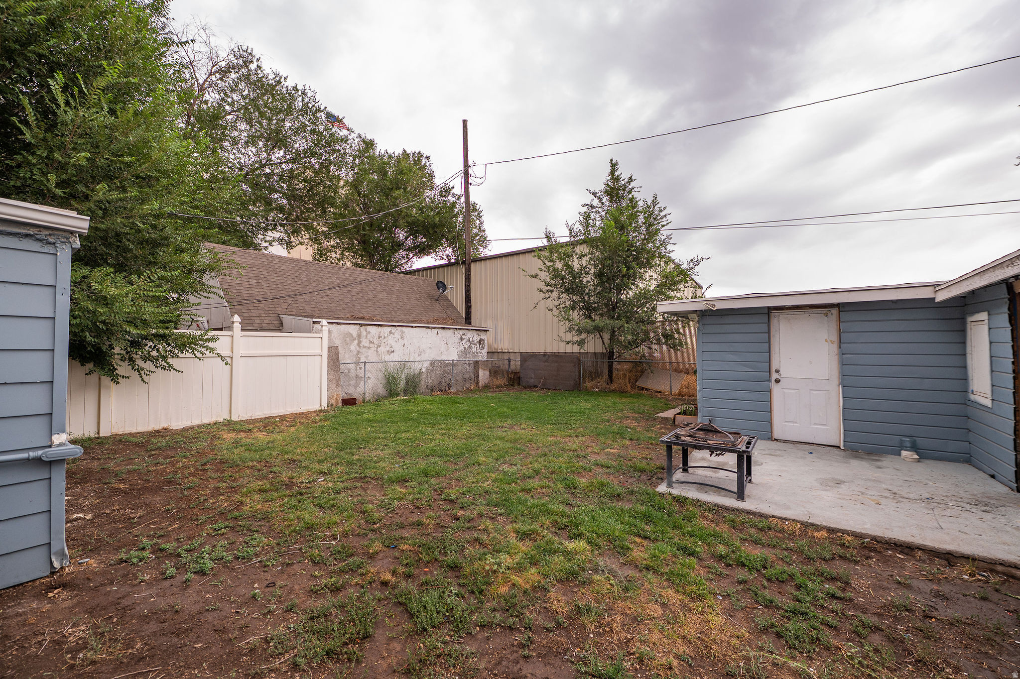 main property photo 20