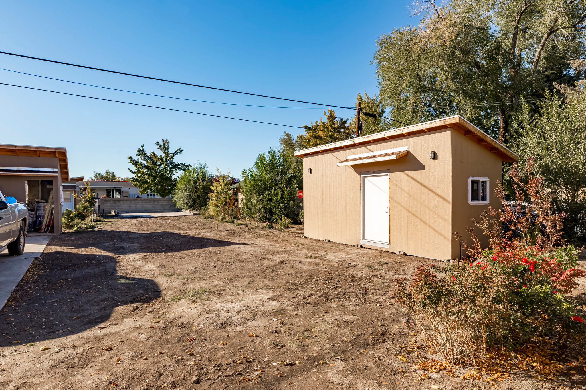 main property photo 14