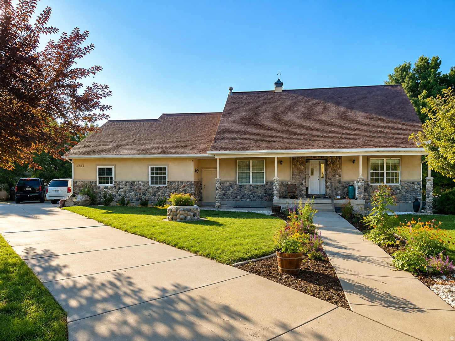 main property photo 0