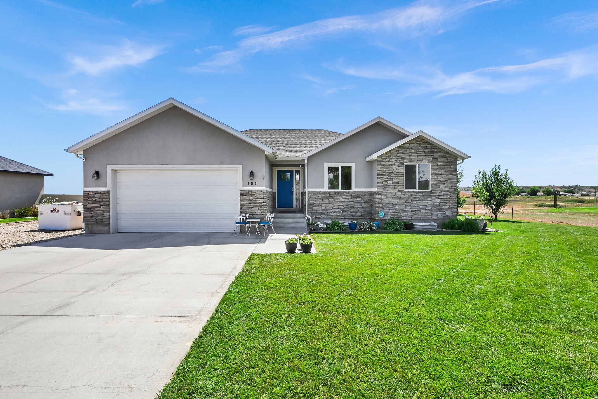 main property photo 0