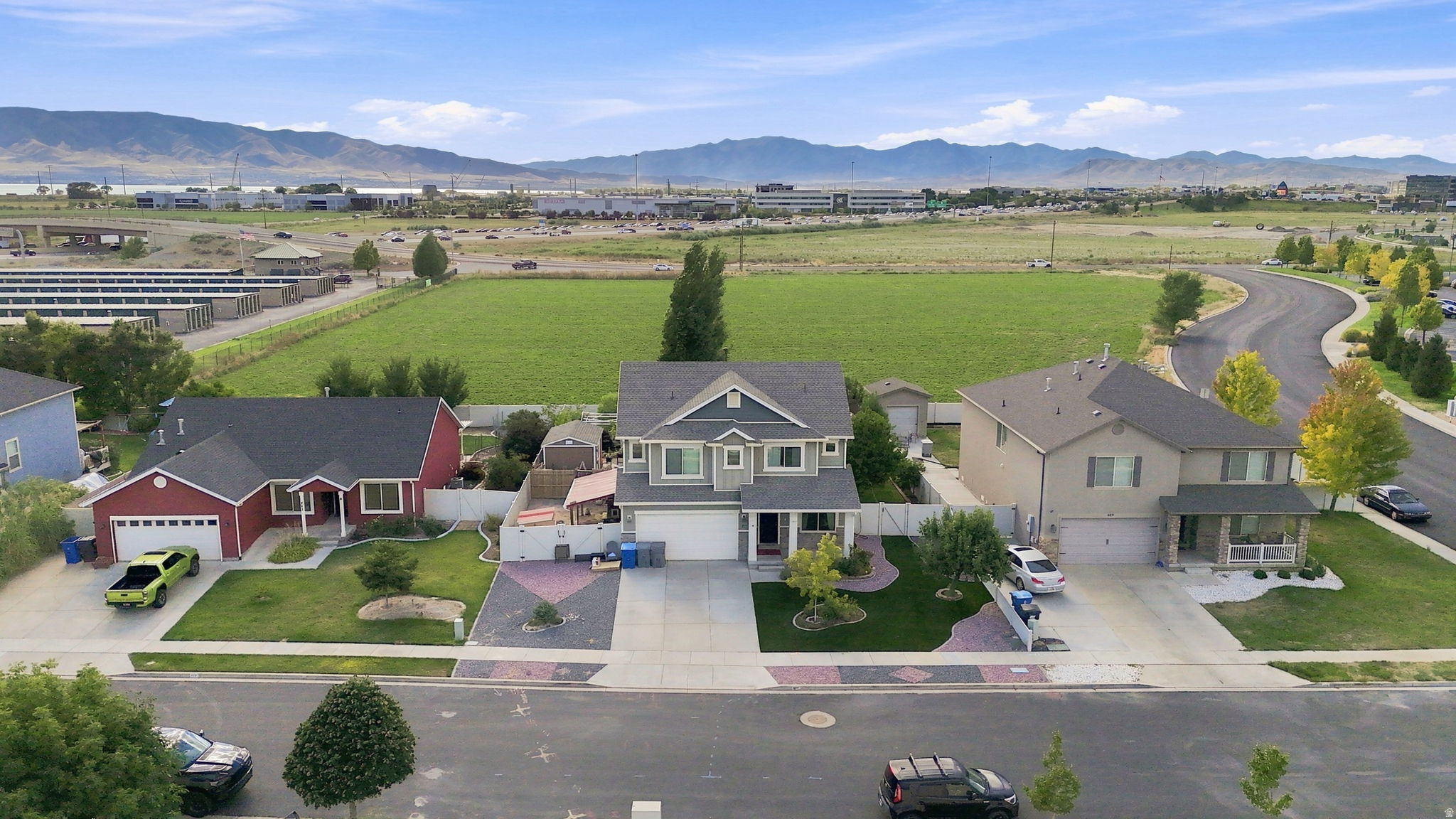 main property photo 27