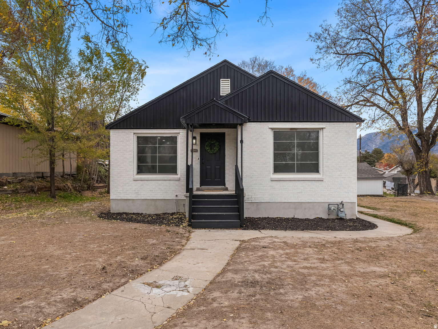 main property photo 0