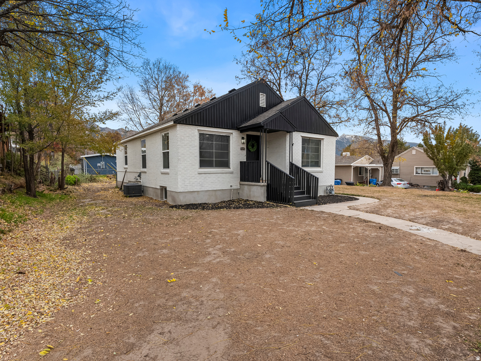 main property photo 30