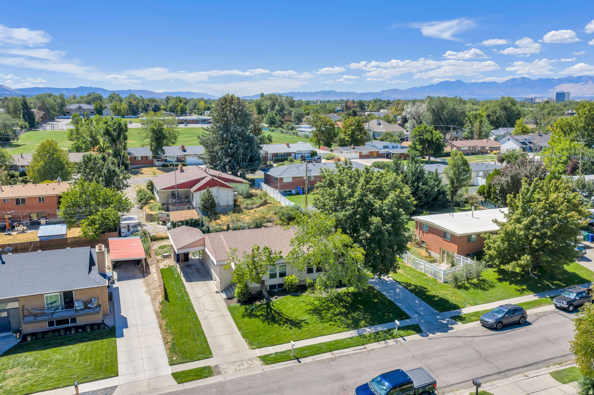 main property photo 23