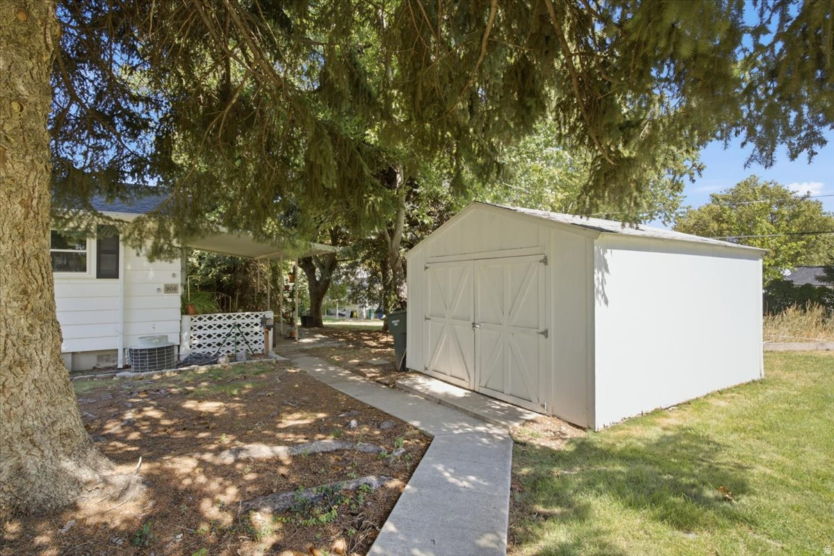 main property photo 19