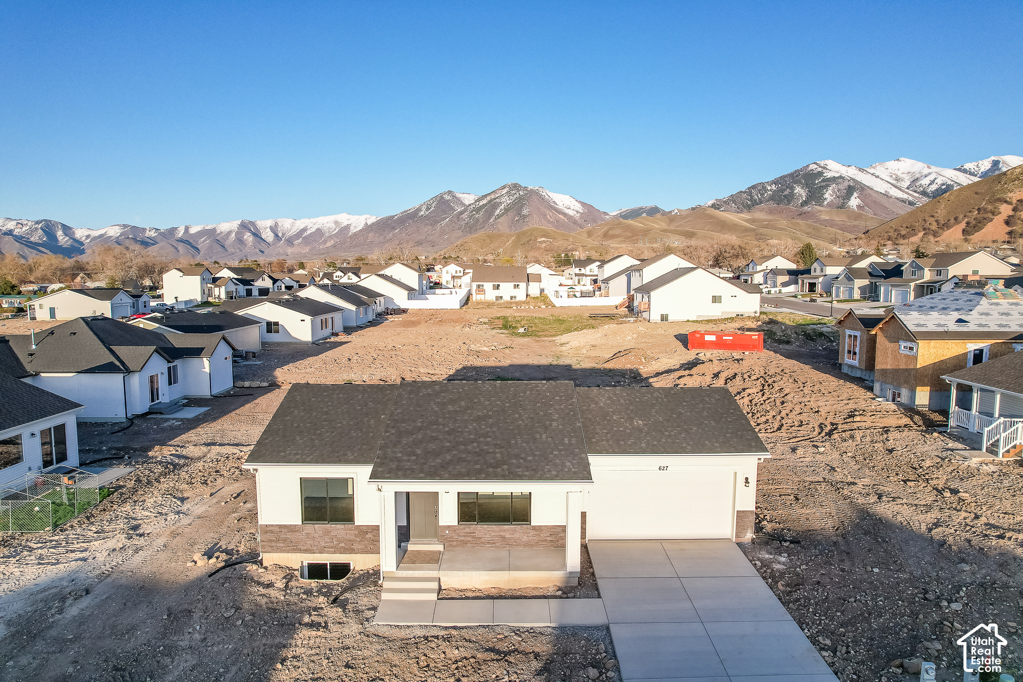 main property photo 31