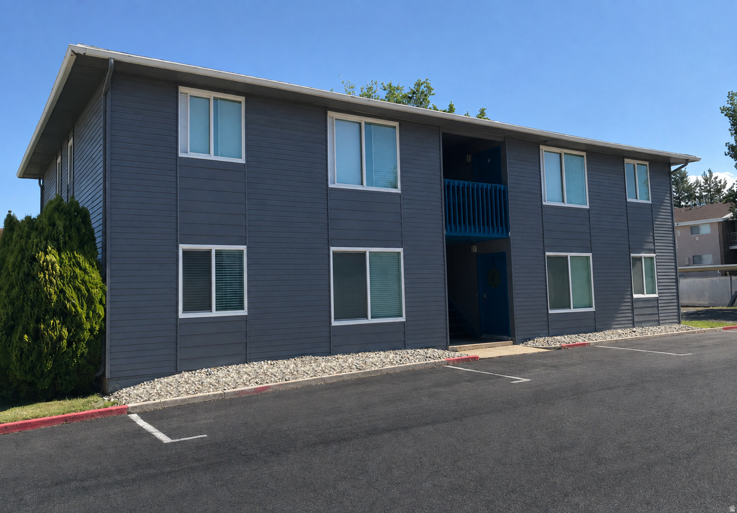 main property photo 0