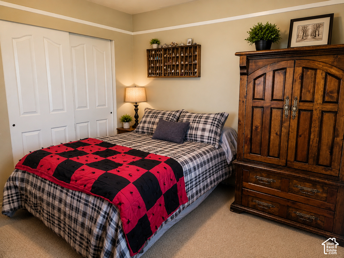 main property photo 14