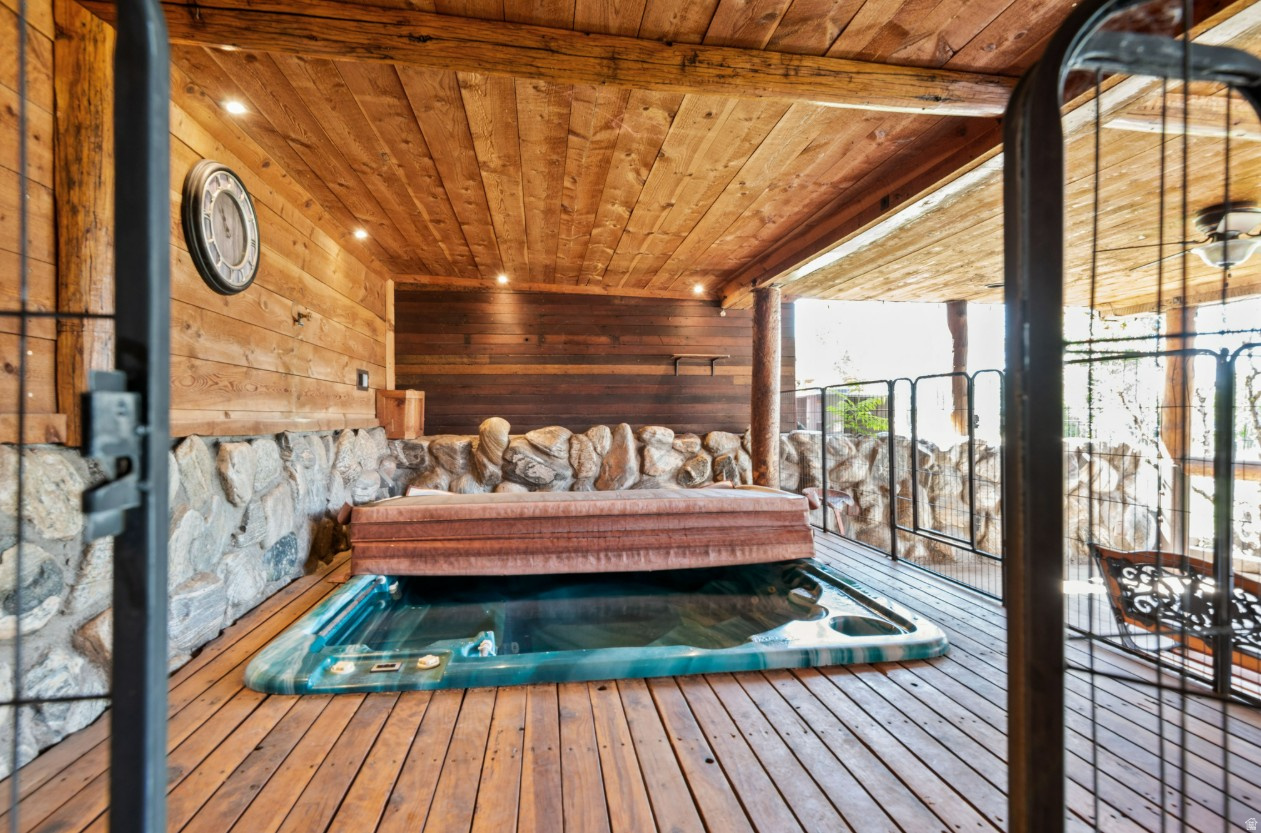 main property photo 26